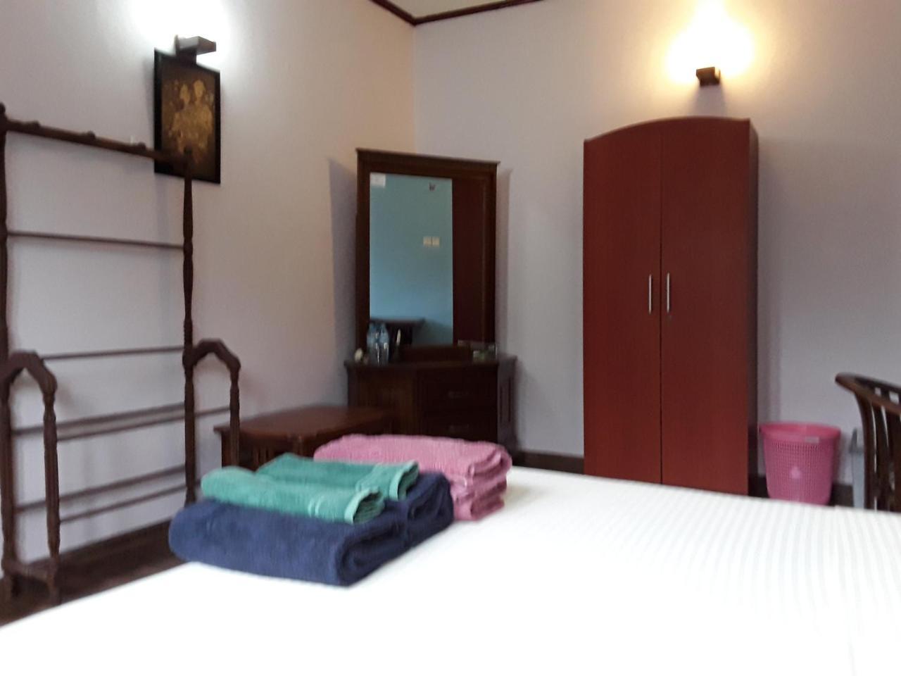 Karl Holiday Bungalow Kalutara Exterior photo